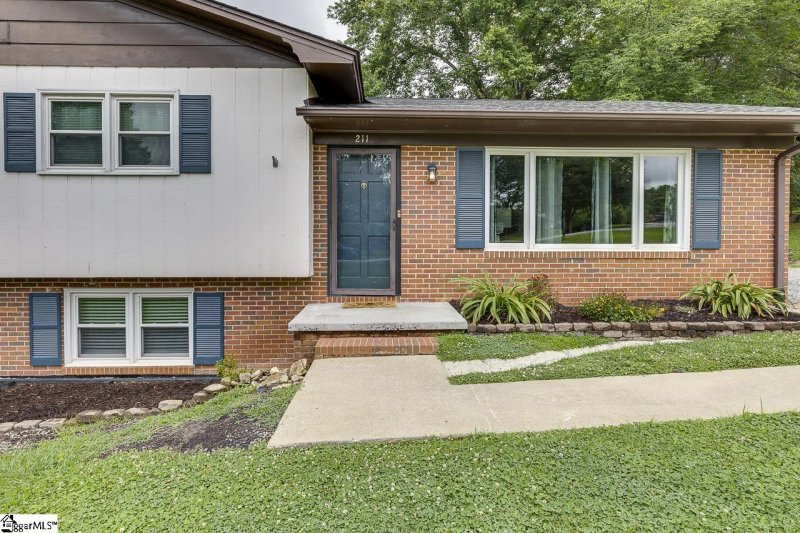 Property image 4 at 211 Hillandale Road, Liberty, SC 29657