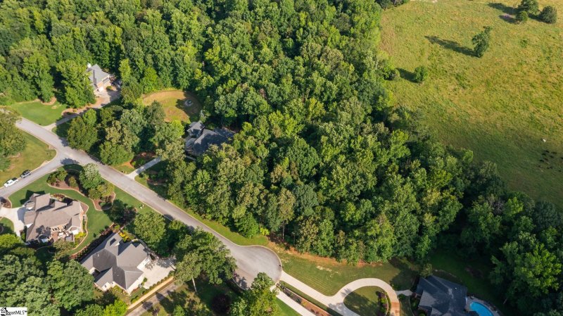 Property image 3 at 107 Woodland Hills Lane, Fountain Inn, SC 29644