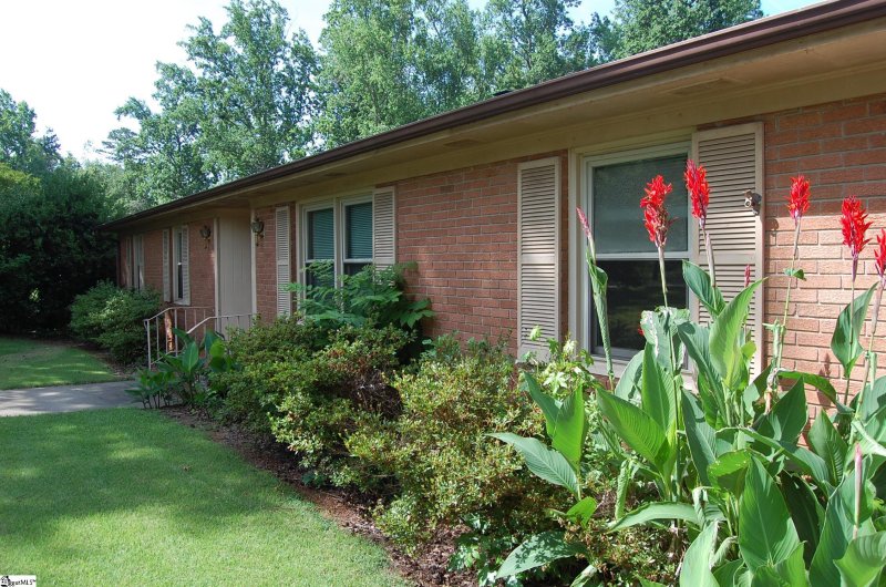 Property image 4 at 16 Heathwood Circle, Taylors, SC 29687