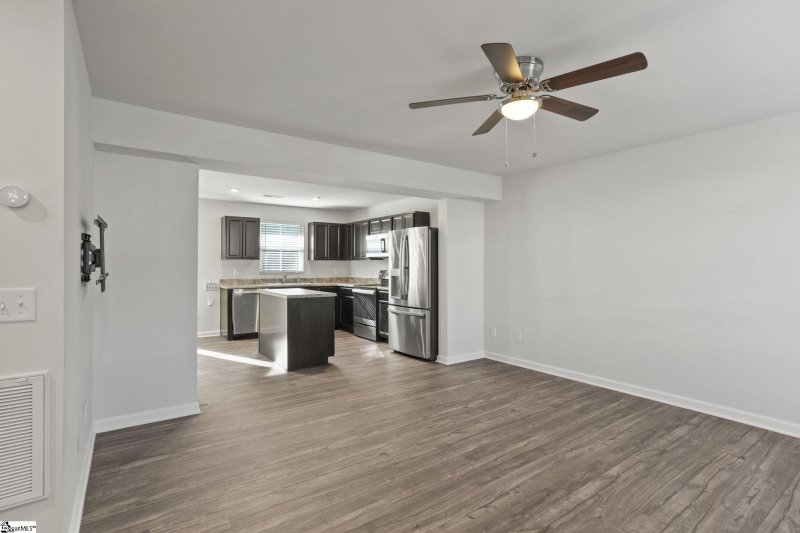 Property image 3 at 521 Hampton Townes Drive, Greenville, SC 29617