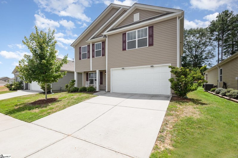 Property image 2 of 304 Millen Drive in Ellington, Woodruff, SC 29388