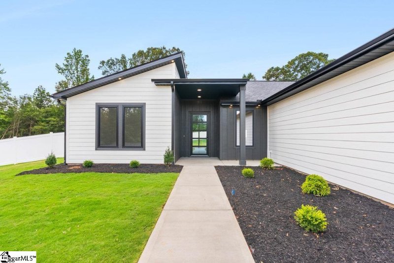 Property image 2 at 2080 Blessed Drive, Inman, SC 29349