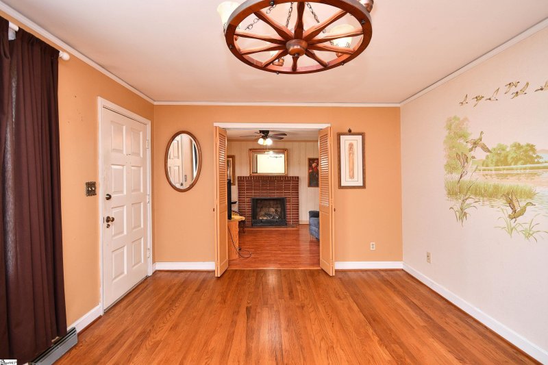 Property image 4 at 204 Jasper Street, Easley, SC 29640