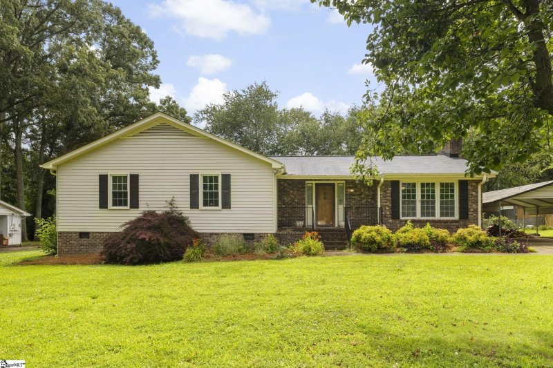 Terrace Gardens, Greer Community