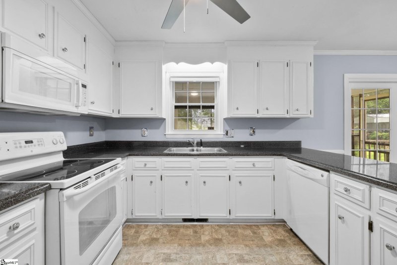 Property image 5 at 200 Barry Drive, Greer, SC 29650