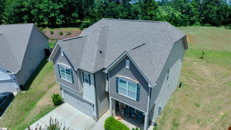 Property image 3 of 406 Willow Grove Way in Shackleburg Farms, Anderson, SC 29631-4541