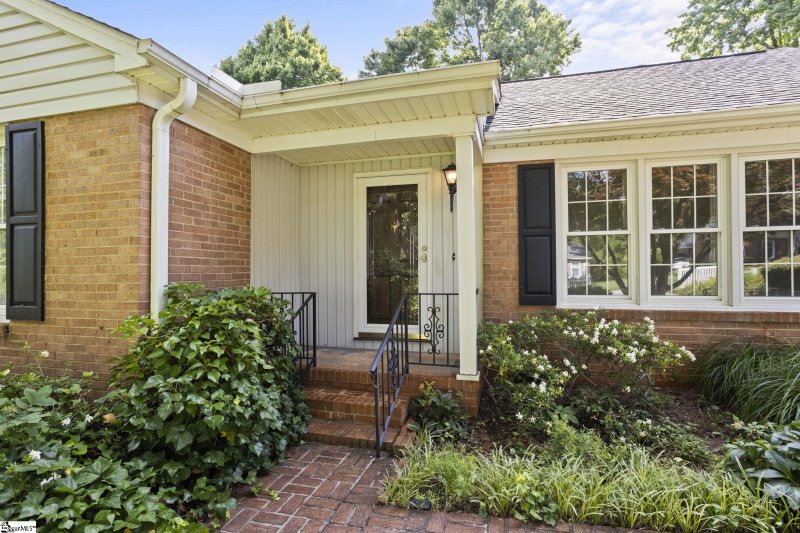 Property image 2 at 4955 Crosscreek Lane, Greenville, SC 29615-3621