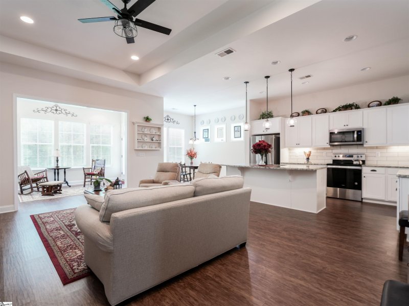 Property image 4 of 19 Moray Place in Jones Mill Crossing, Simpsonville, SC 29681-4987