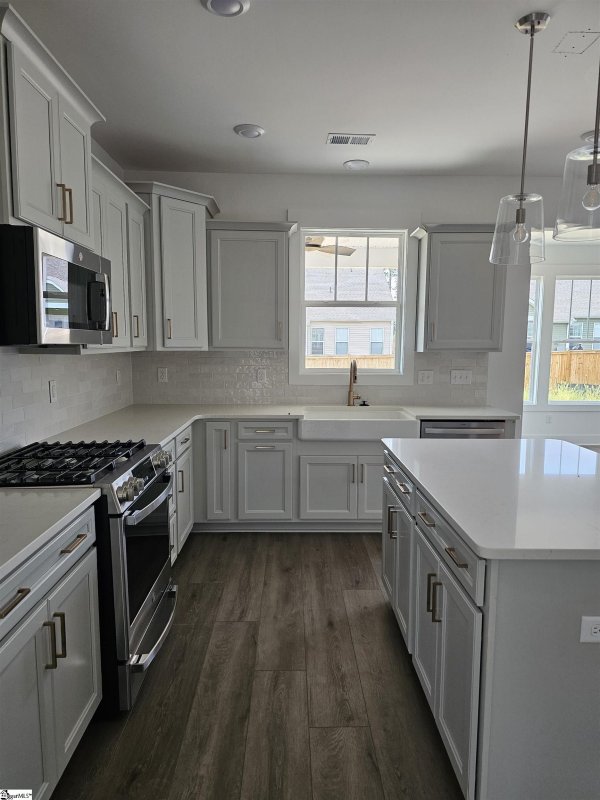 Property image 3 of 12112 Mahogany Circle in Walnut Ridge, Inman, SC 29349