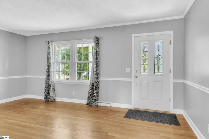 Property image 4 at 6 Kathryan Circle, Greenville, SC 29605