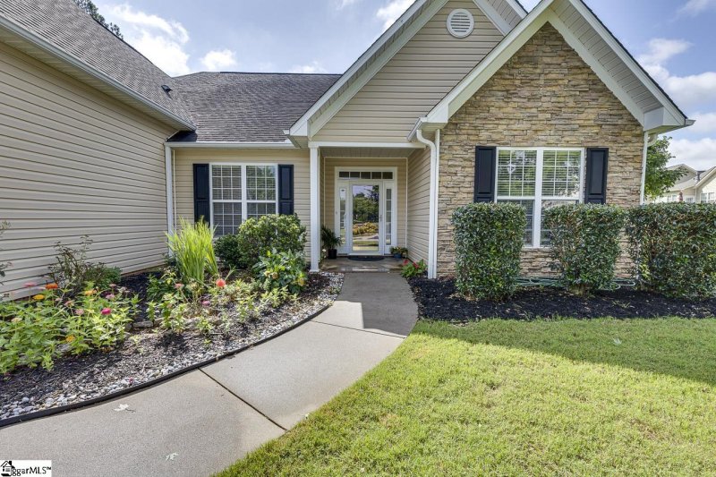 Property image 4 of 4 Hanging Moss Lane in Shadow Moss, Greenville, SC 29615