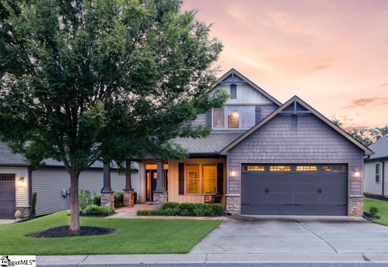 Property image 2 at 105 Towson Drive, Greenville, SC 29615