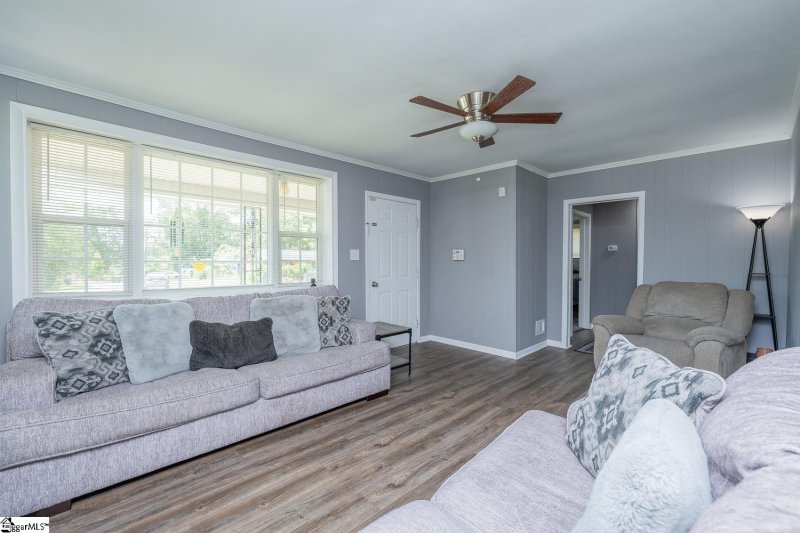 Property image 3 at 100 Maggie Street, Greenville, SC 29605-3661