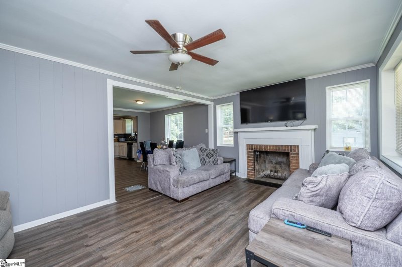 Property image 5 at 100 Maggie Street, Greenville, SC 29605-3661