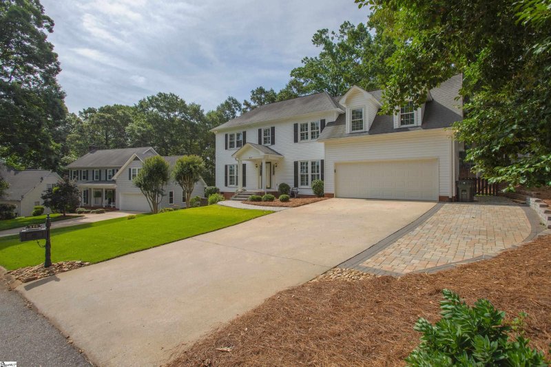 Property image 2 at 410 Deepwood Drive, Greer, SC 29651