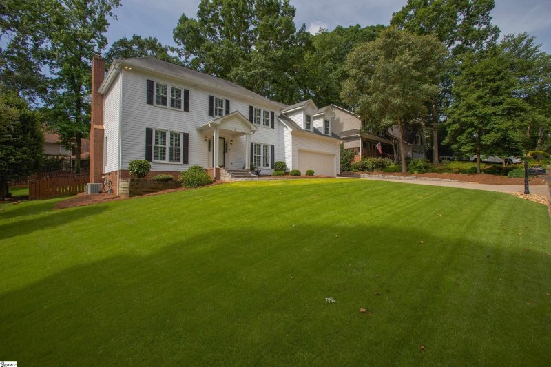 Property image 3 at 410 Deepwood Drive, Greer, SC 29651