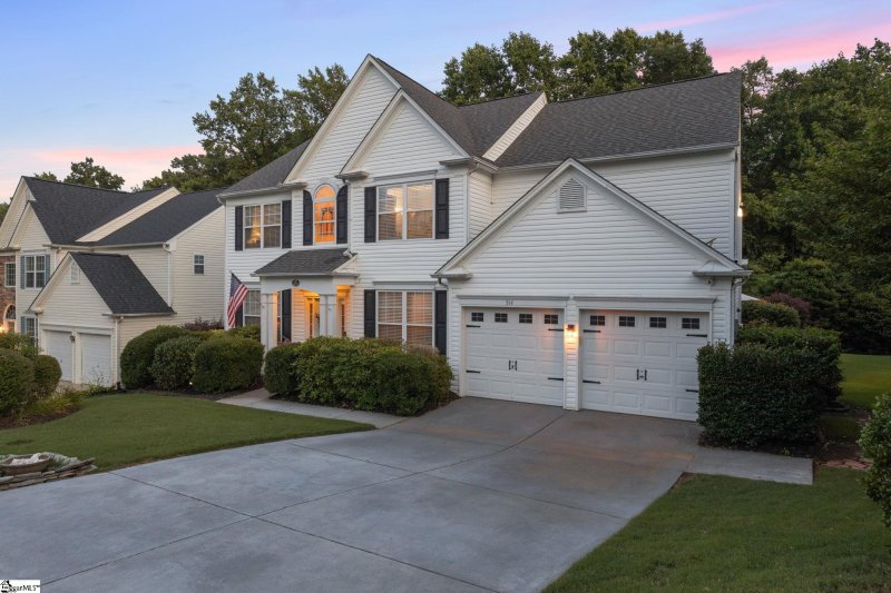 Property image 3 at 514 Collingsworth Lane, Greenville, SC 29615