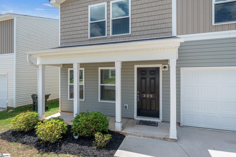 Property image 2 at 309 Long Grove Lane, Greer, SC 29650
