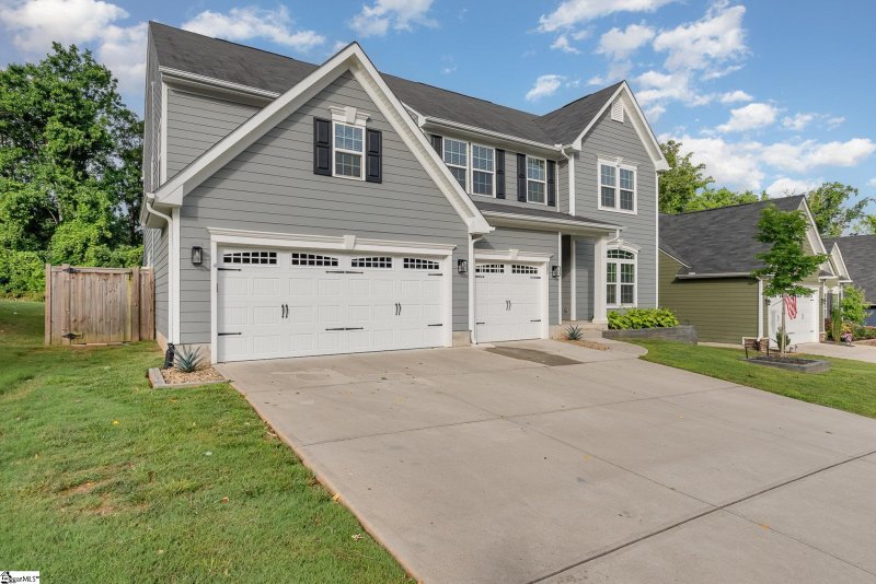 Property image 2 at 505 Briar Oaks Lane, Simpsonville, SC 29681