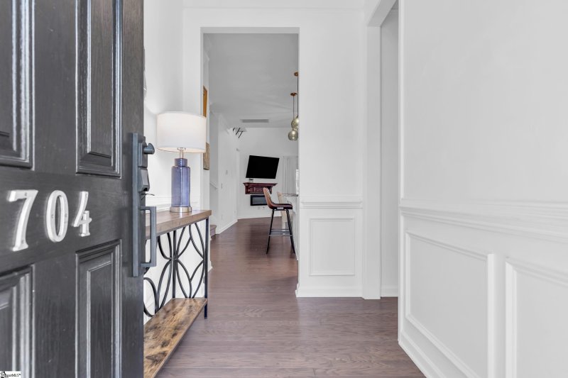 Property image 3 at 704 Daisy Hill Lane, Simpsonville, SC 29681