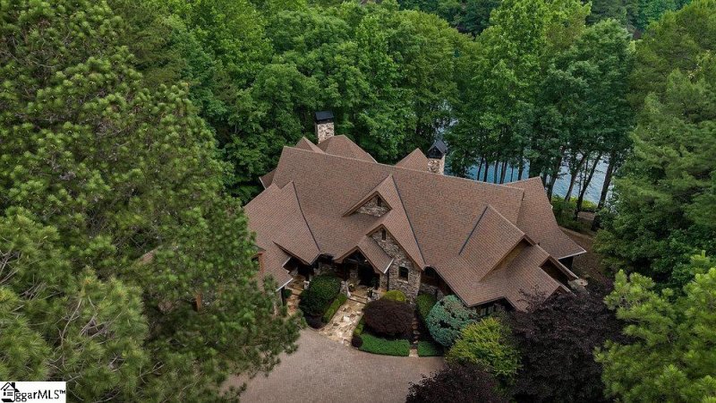 Property image 2 of 915 Rippling Water Way in The Cliffs at Keowee Falls South, Salem, SC 29676