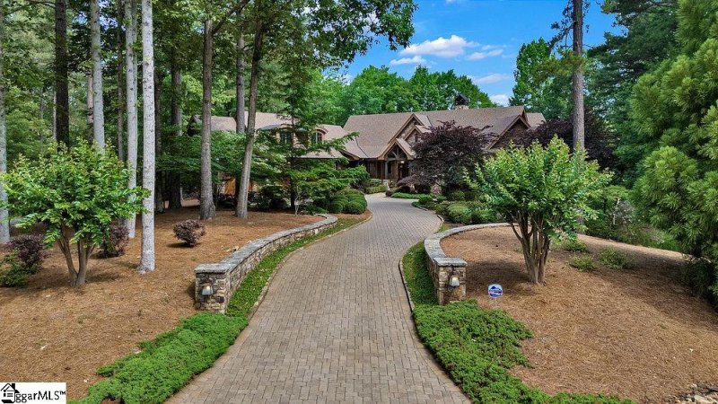 Property image 3 of 915 Rippling Water Way in The Cliffs at Keowee Falls South, Salem, SC 29676