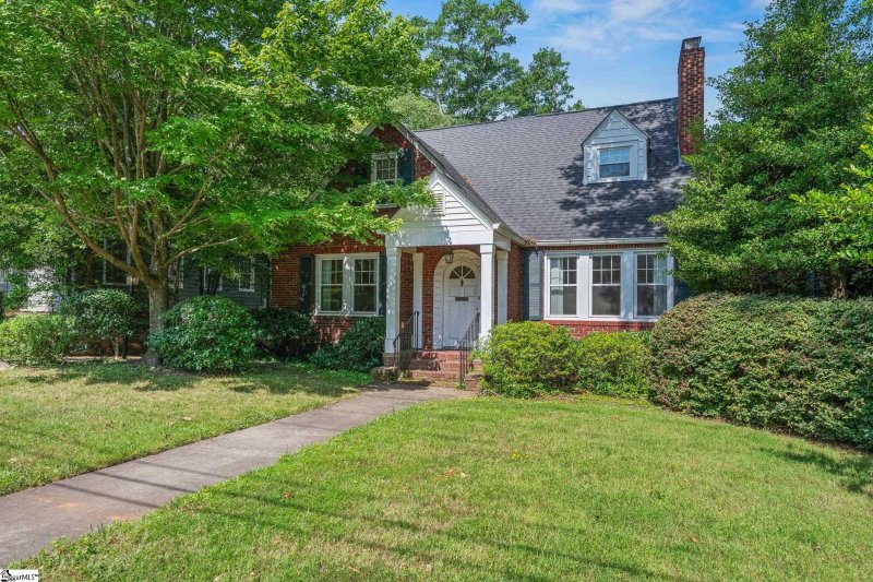 Property image 2 at 306 Mcdaniel Avenue, Greenville, SC 29601