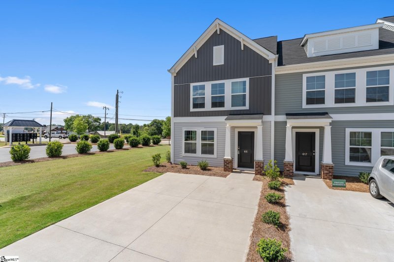 Property image 3 at 615 Blossom Run, Spartanburg, SC 29307