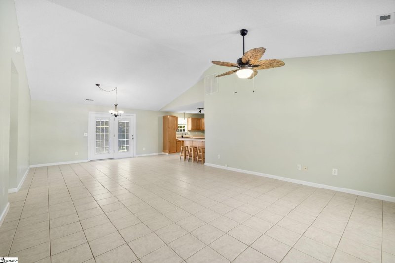 Property image 5 at 210 Admiral Lane, Greer, SC 29650