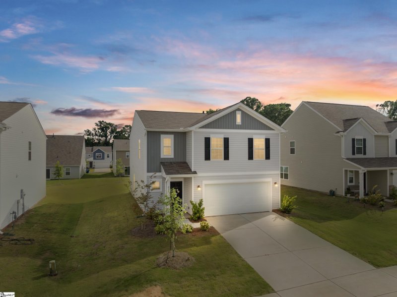 Property image 3 at 216 Wintersweet Way, Greenville, SC 29605