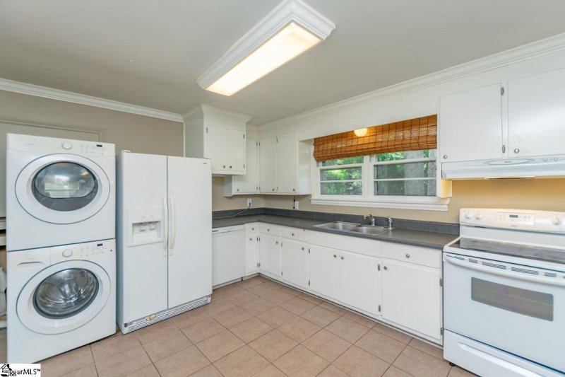 Property image 5 at 202 Barry Drive, Greer, SC 29650