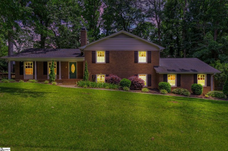 Property image 2 at 306 Kenilworth Drive, Greenville, SC 29615