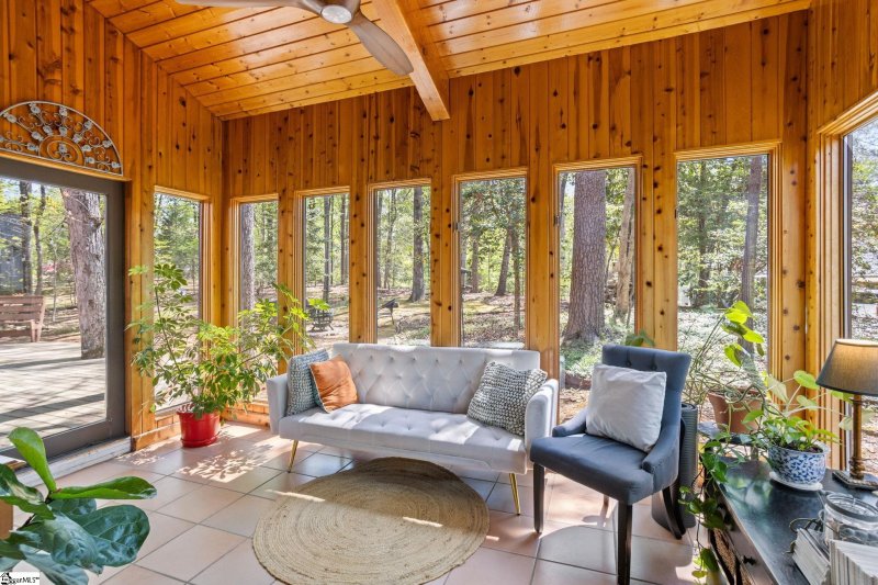 Property image 3 at 207 Sassafras Drive, Taylors, SC 29687