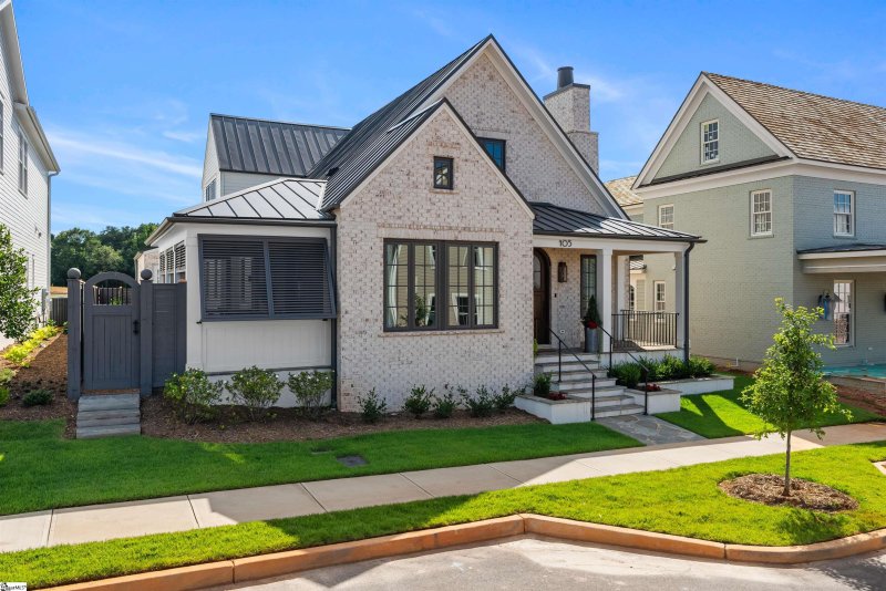 105 Burriss Drive
