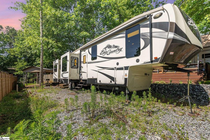 Property image 2 at 313 Minden Way, Westminster, SC 29693