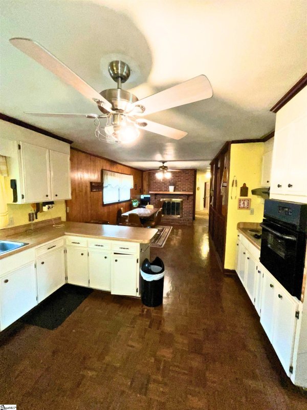 Property image 3 at 303 Central Avenue, Mauldin, SC 29662