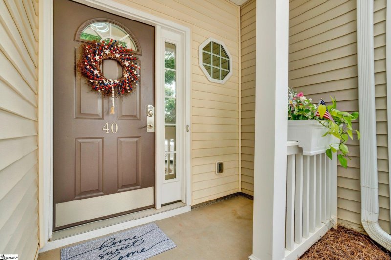 Property image 2 at 40 Bay Springs Drive, Simpsonville, SC 29681