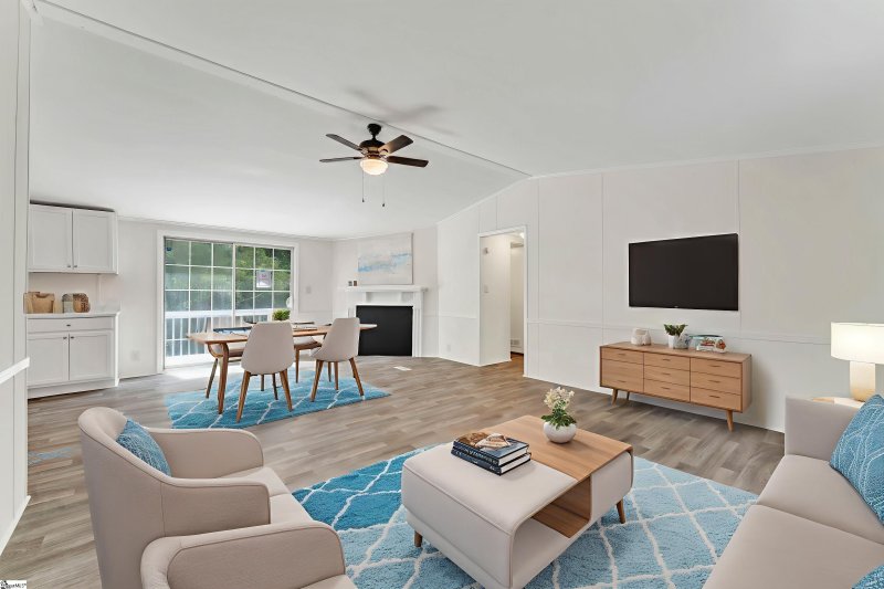 Property image 3 at 8 Channel Street, Greenville, SC 29611