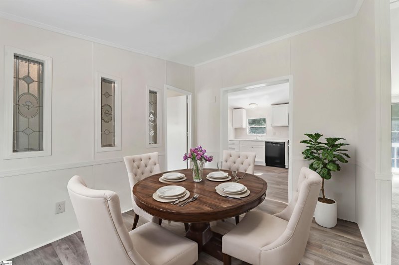 Property image 5 at 8 Channel Street, Greenville, SC 29611