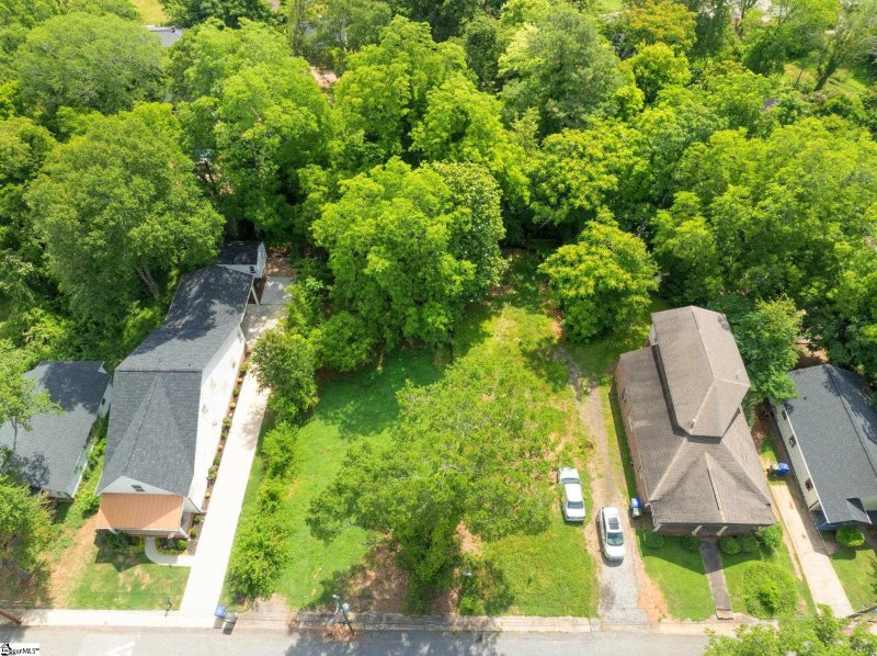 Property image 5 of 15 Chicora Avenue in Downtown, Greenville, SC 29605