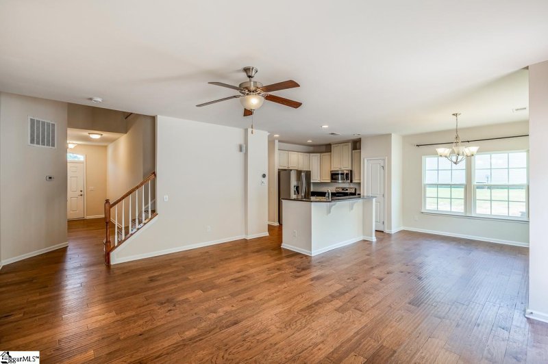 Property image 4 of 333 Bellerive Drive in Townes at River Falls, Duncan, SC 29334
