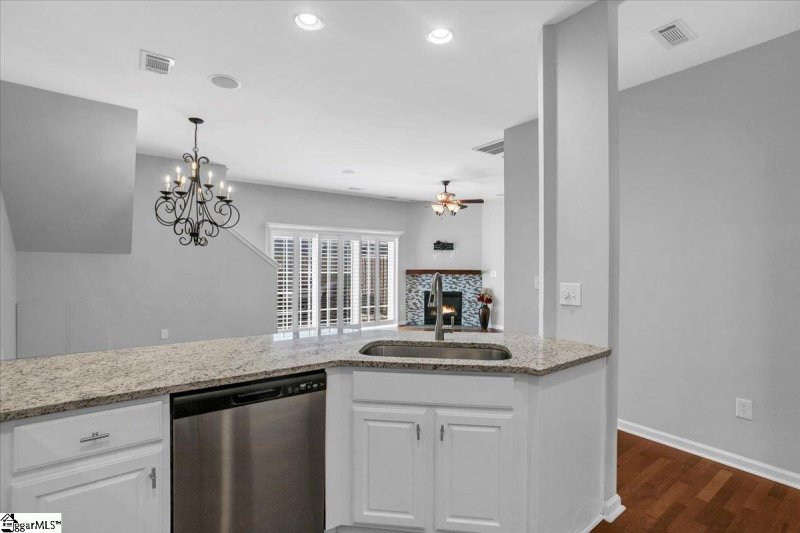 Property image 4 at 214 Cedar Crossing Lane, Greenville, SC 29615