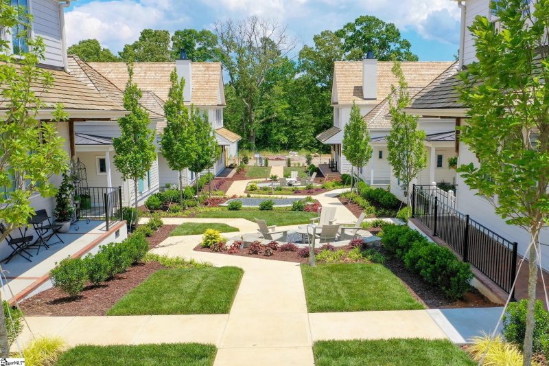 Property image 4 of 113 Alester Square in Hartness, Greenville, SC 29615