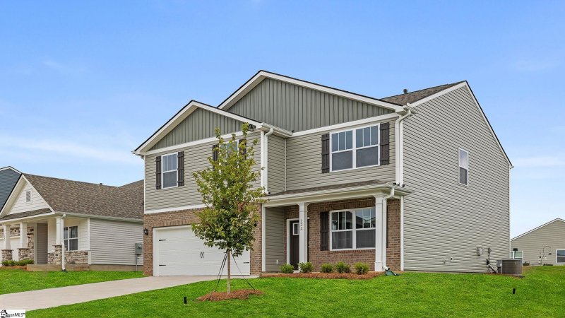 Property image 2 of 222 Mosby Drive in Durbin Meadows, Fountain Inn, SC 29644