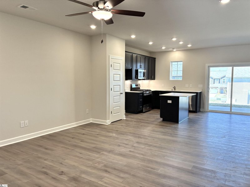 Property image 3 of 216 Crimson Tree Court in Holly Ridge, Greenville, SC 29607