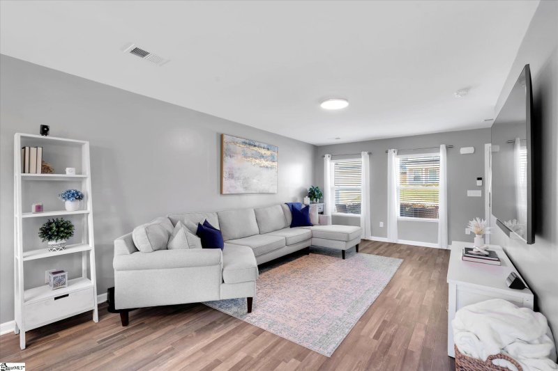 Property image 3 at 209 Long Grove Lane, Greer, SC 29650