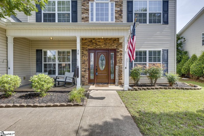 Property image 3 at 36 Hurshfield Court, Taylors, SC 29687