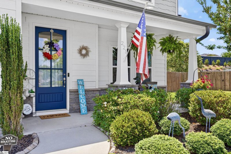 Property image 2 at 225 Grand River Lane, Simpsonville, SC 29681
