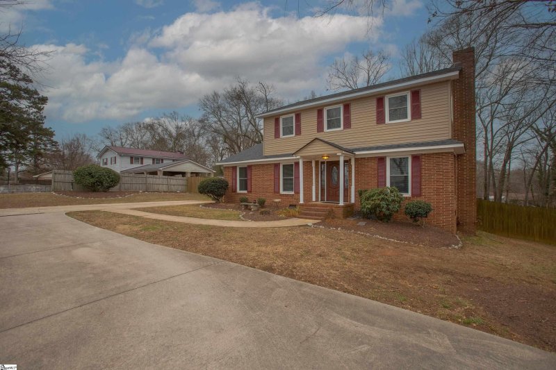 Property image 2 at 3420 Grandview Drive, Simpsonville, SC 29680