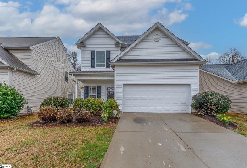Property image 2 of 212 Dellwood Drive in Hawk Creek North, Spartanburg, SC 29301